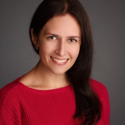 Dr. Cassie Godzik